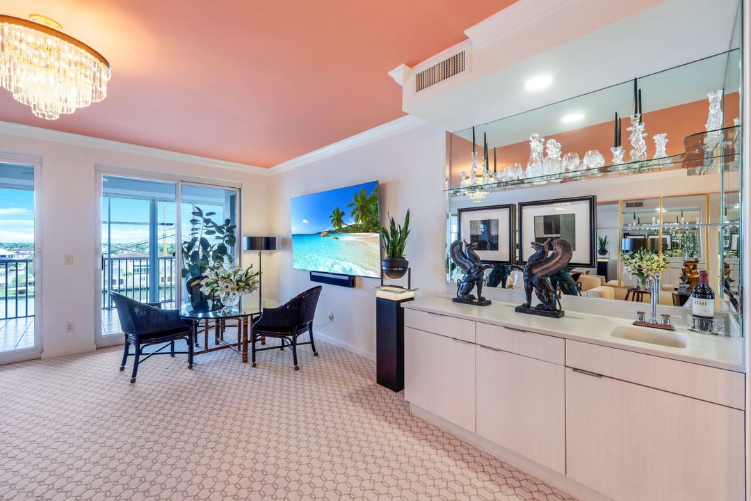 9790 Gulf Shore Dr #505, Naples, FL 34108
