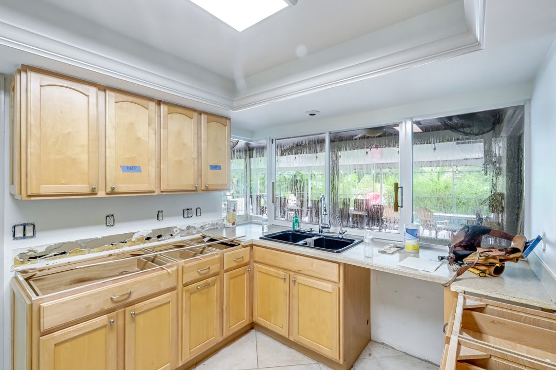 17451 Oak Creek Rd, Alva, FL 33920