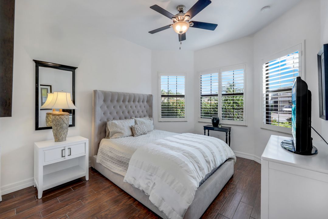 3267 Pacific Dr, Naples, FL 34119