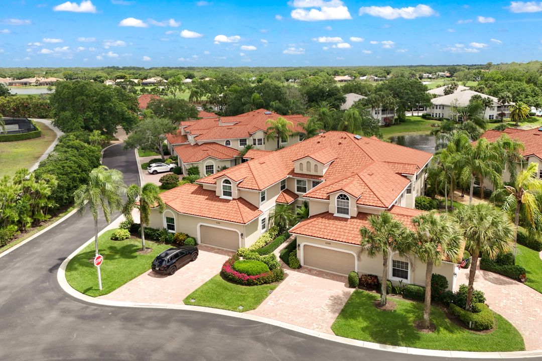 6240 Reserve Cir #802, Naples, FL 34119