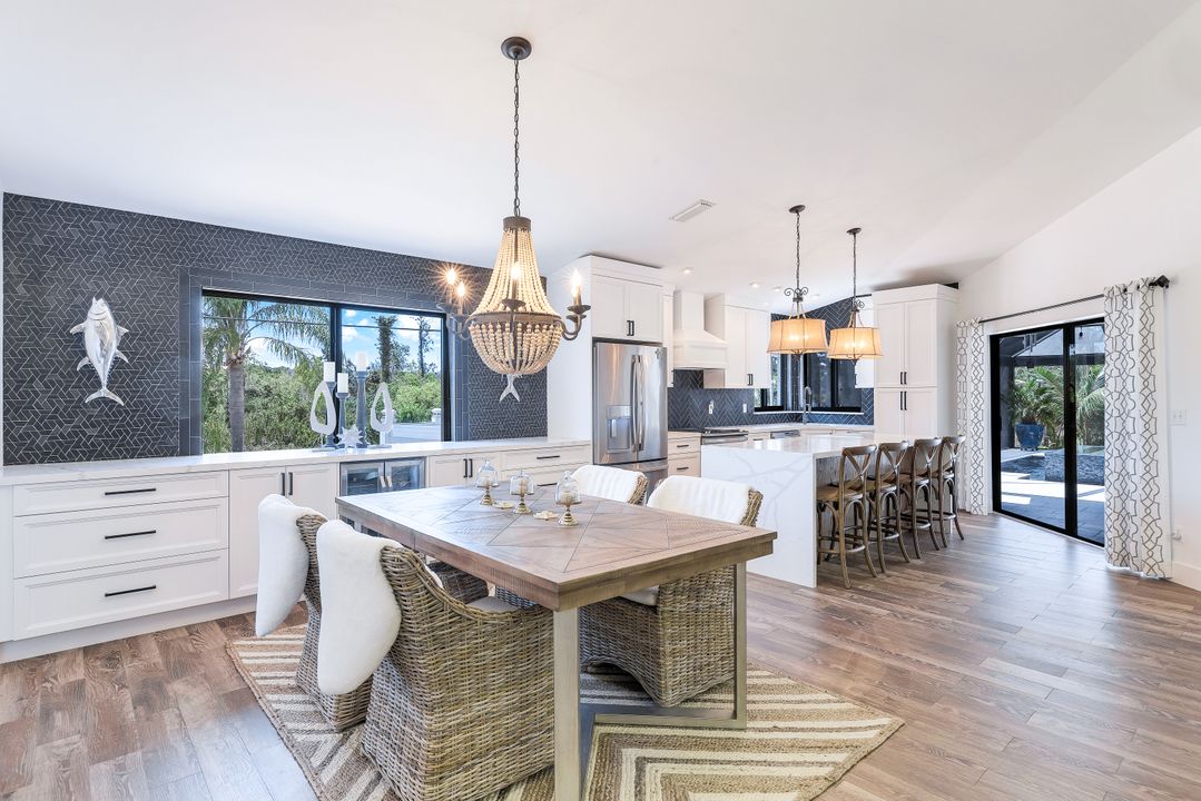 999 E Valley Dr, Bonita Springs, FL 34134