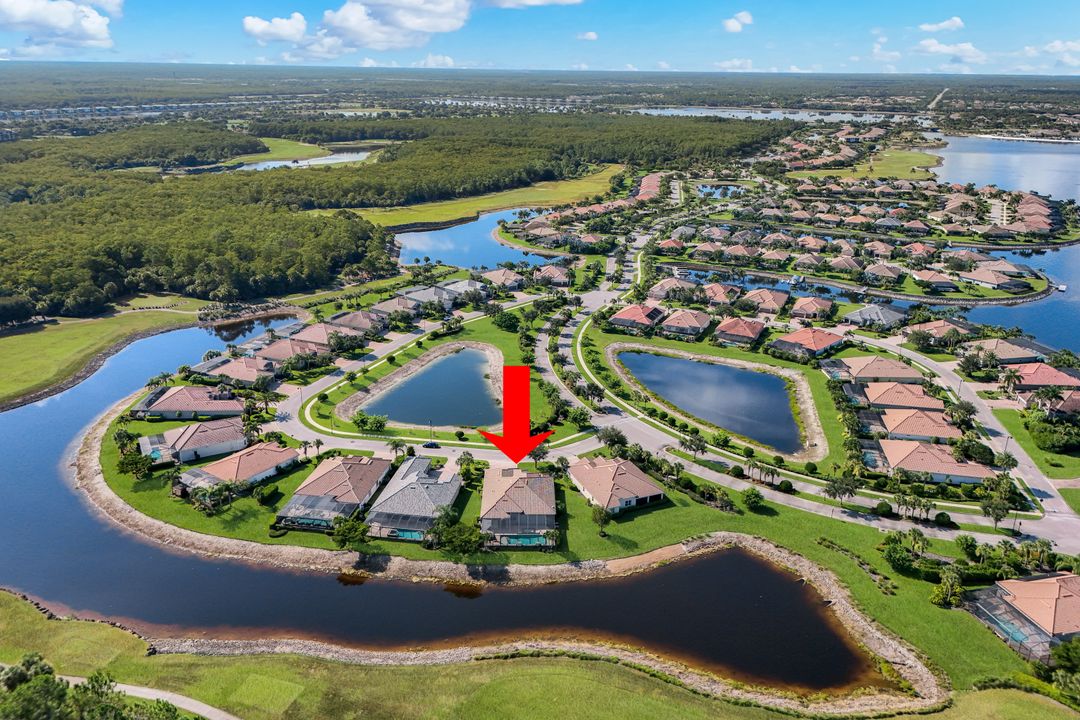 9238 Ores Cir, Naples, FL 34120