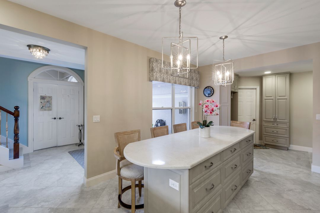 11594 Quail Village Way, Naples, FL 34119