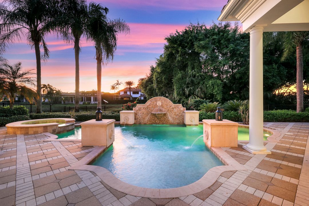 2249 Miramonte Ct, Naples, FL 34105