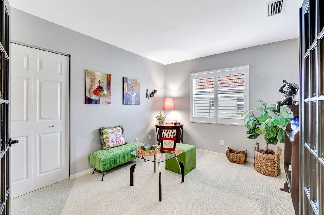 6270 Huntington Lakes Cir #204, Naples, FL 34119