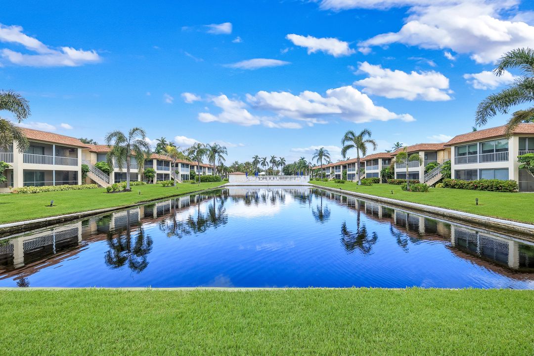 1155 Sandpiper St #D8, Naples, FL 34102