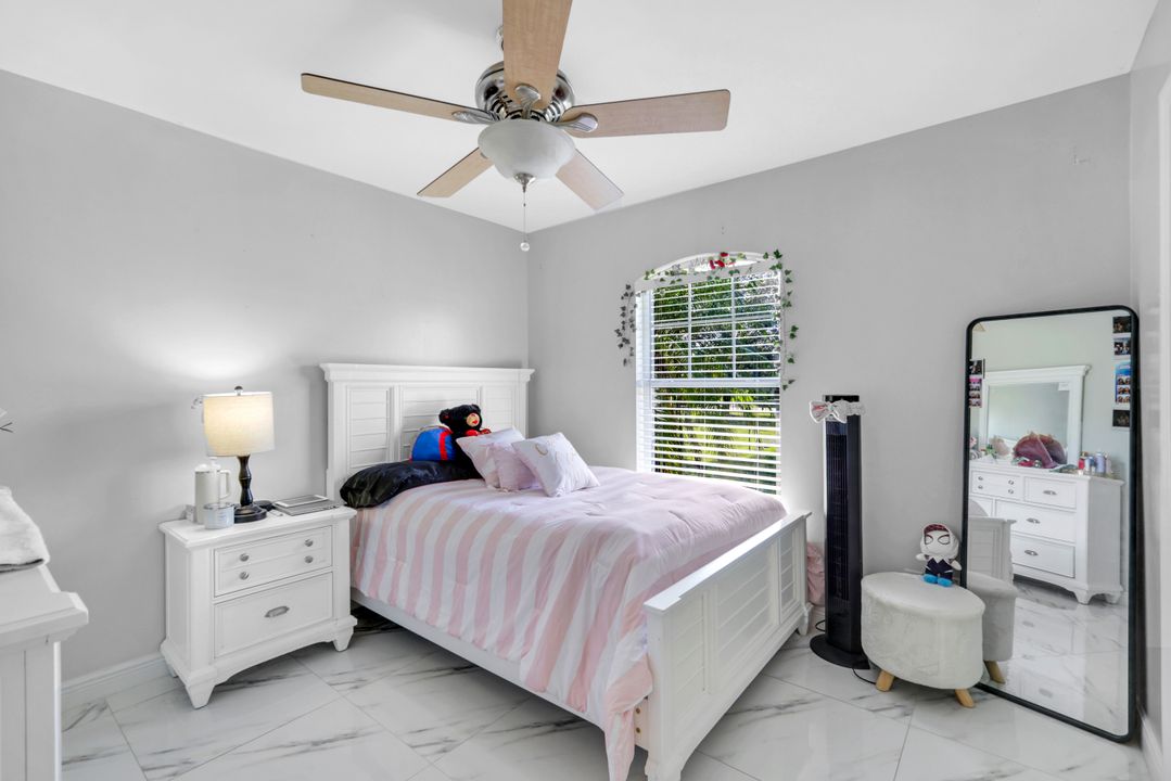 3421 24th Ave NE, Naples, FL 34120