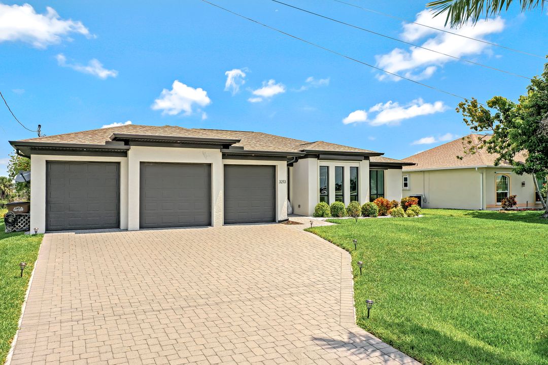 3213 NW 9th St, Cape Coral, FL 33993