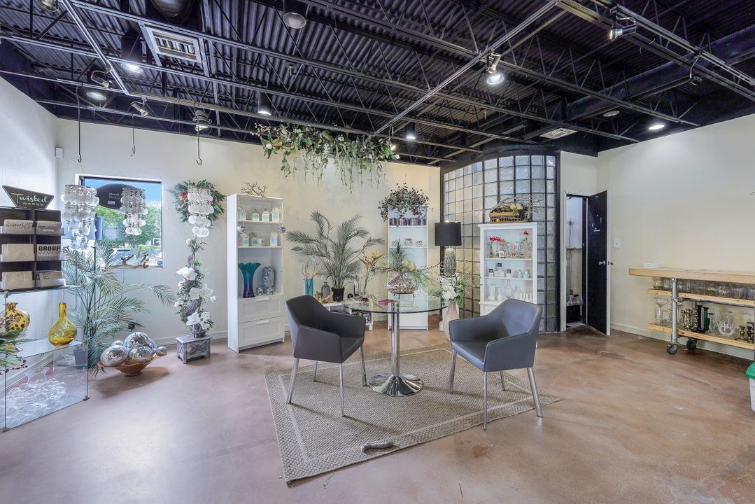 9 Front St #9 Bella Florals Commercial, Marco Island, FL 34145