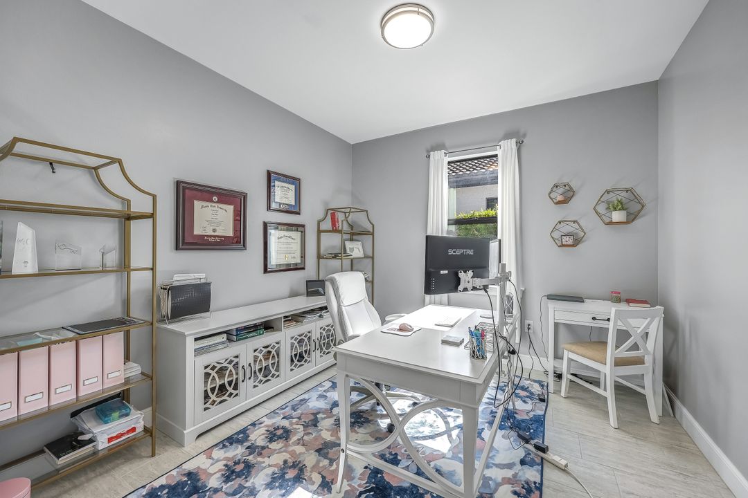 3927 Black Eagle Ln, Fort Myers, FL 33966