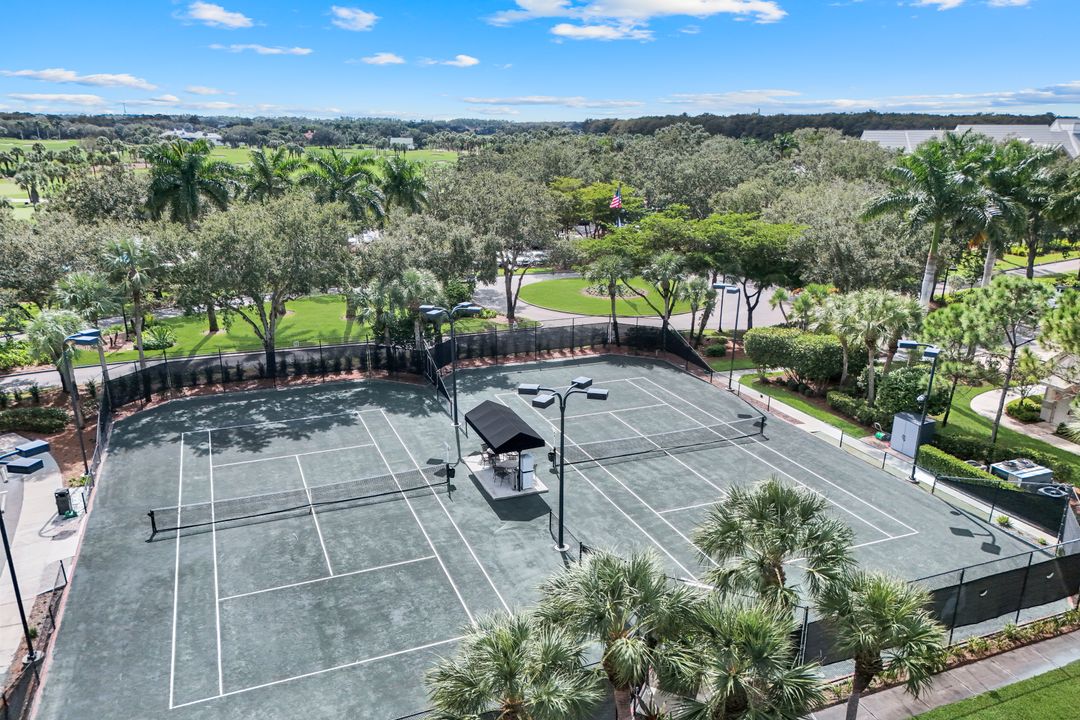 12832 Kinross Ln, Naples, FL 34120