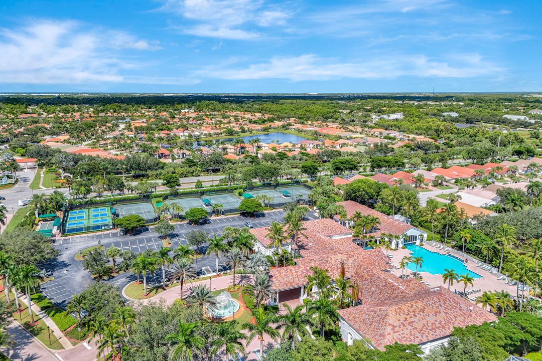 20001 Serene Meadow Ln, Estero, FL 33928