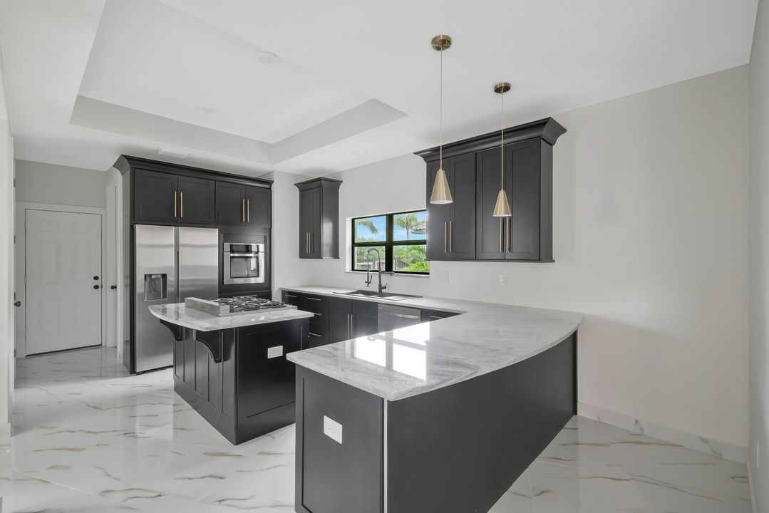 3505 NW 44th Ave, Cape Coral, FL 33993