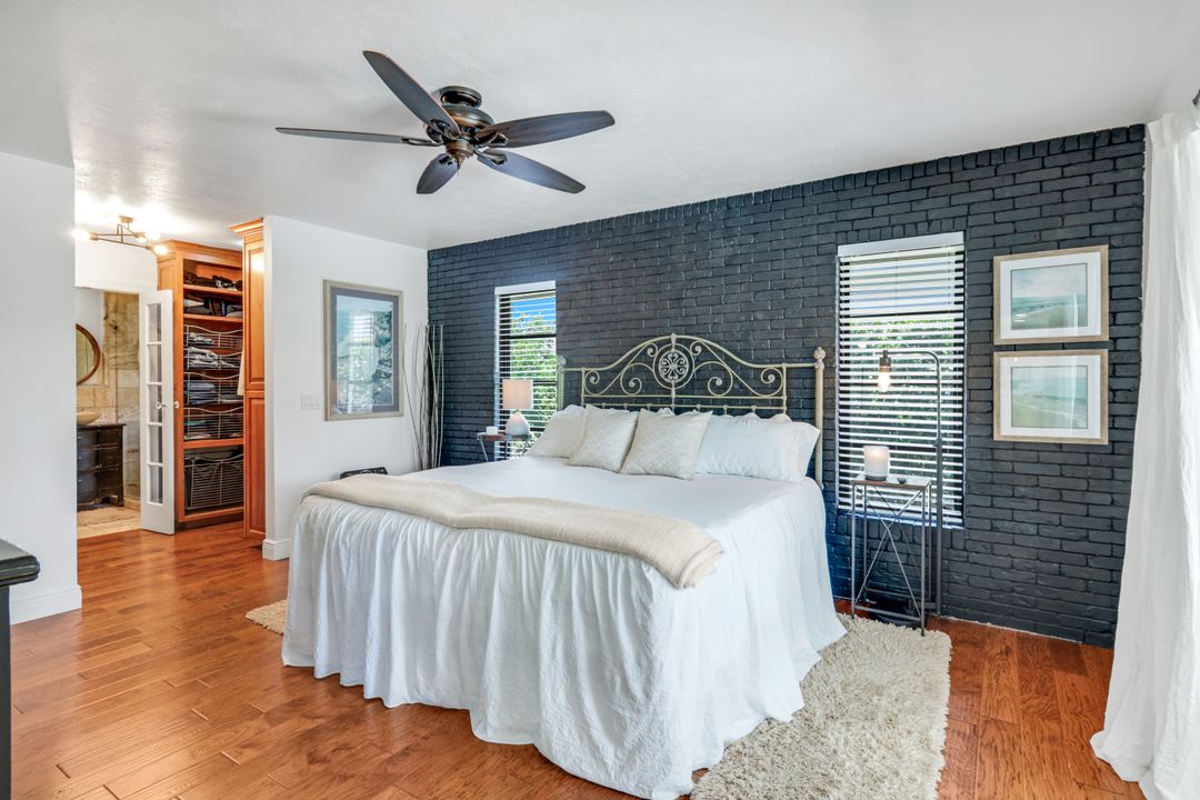 284 Polynesia Ct, Marco Island, FL 34145
