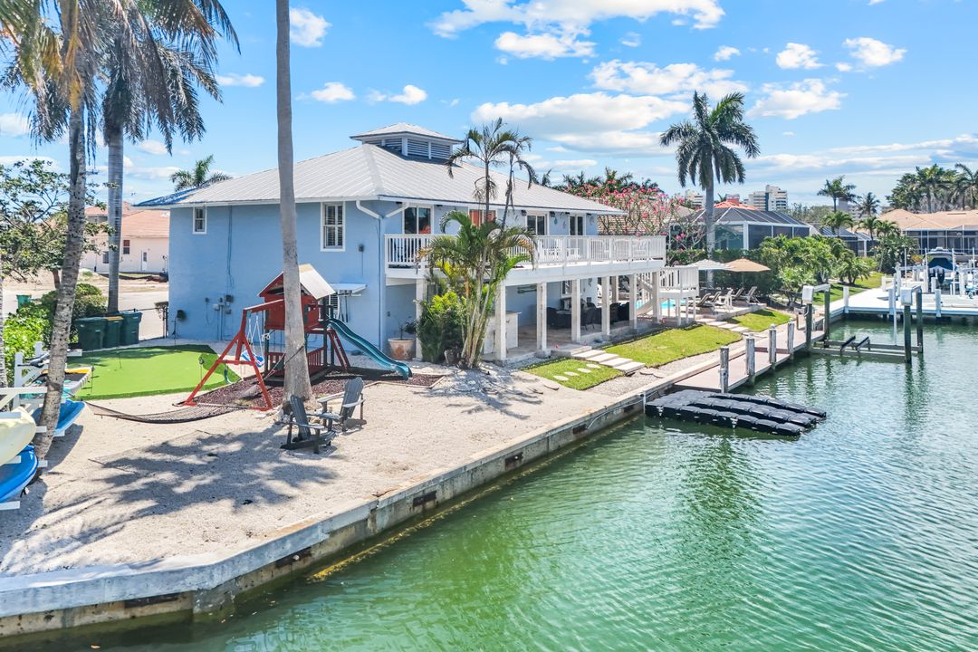 544 Seagrape Dr, Marco Island, FL 34145