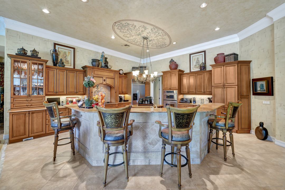 2743 Olde Cypress Dr, Naples, FL 34119