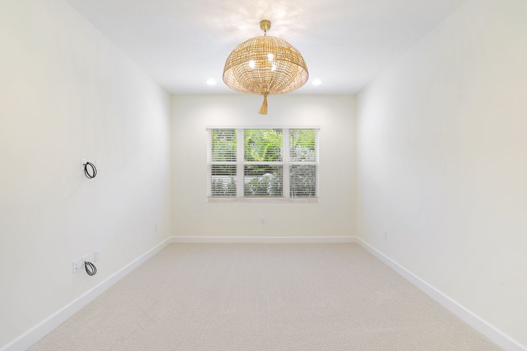 2687 Ridgecrest Pl, Naples, FL 34112