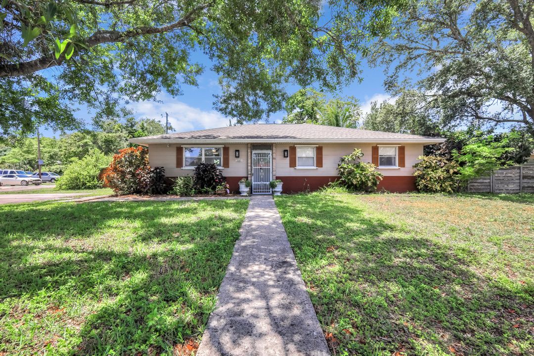 1881 N Evalena Ln, North Fort Myers, FL 33917