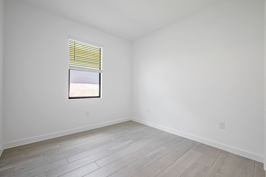 13911 Hunter Oak Dr, Fort Myers, FL 33913