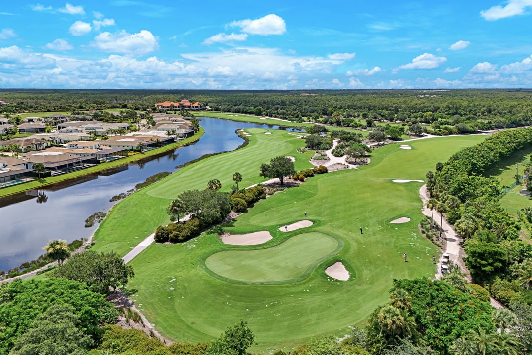 9937 Montiano Dr, Naples, FL 34113