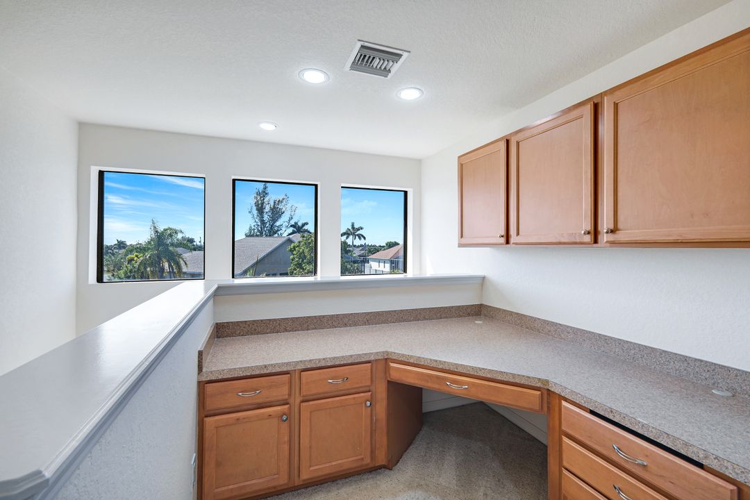 2832 SW 17th Ave, Cape Coral, FL 33914