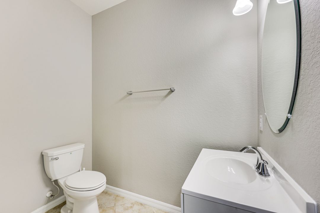 2736 Blossom Wy, Naples, FL 34120