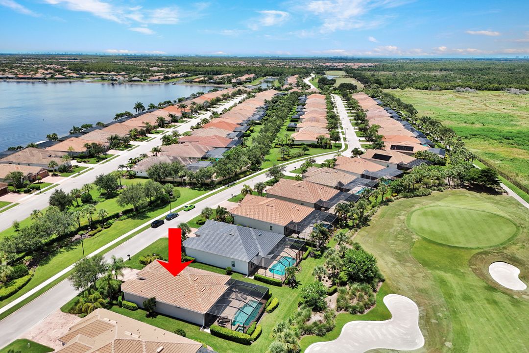 9263 Fieldstone Ln, Naples, FL 34120