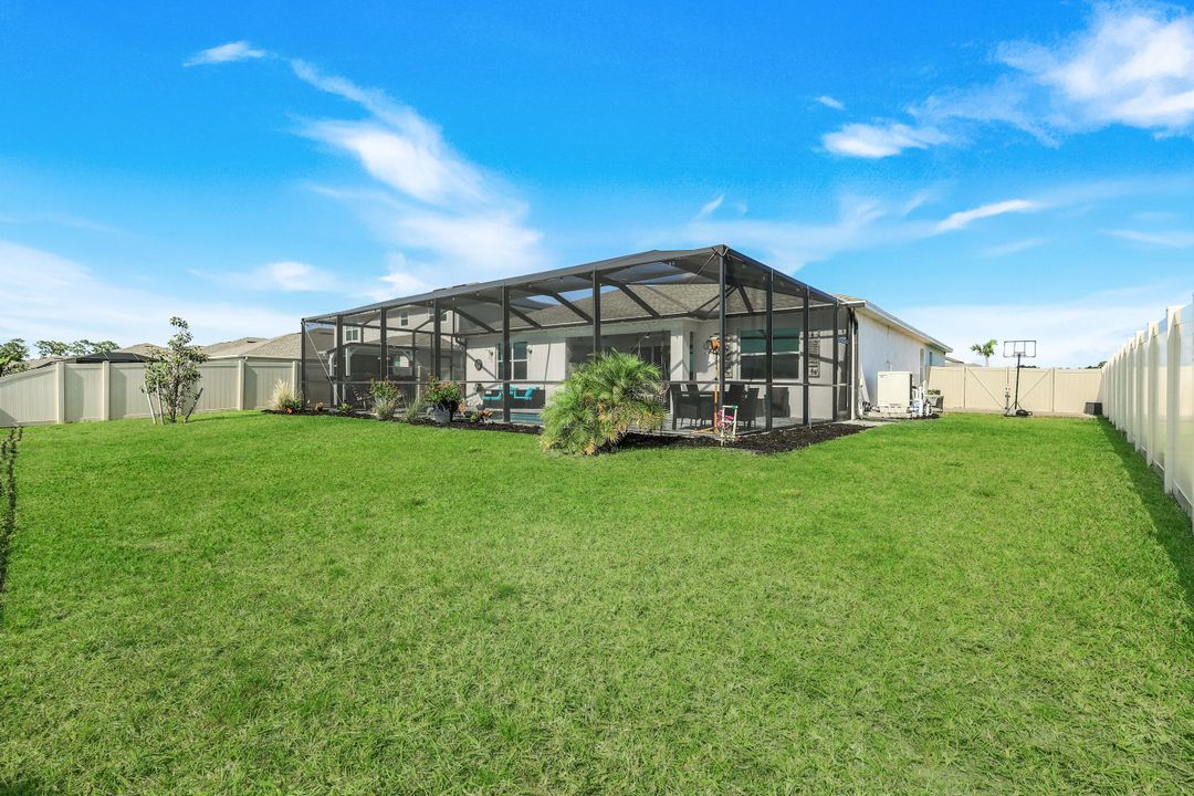 18821 Shimmer Dawn Ct, NO FORT MYERS, FL 33917
