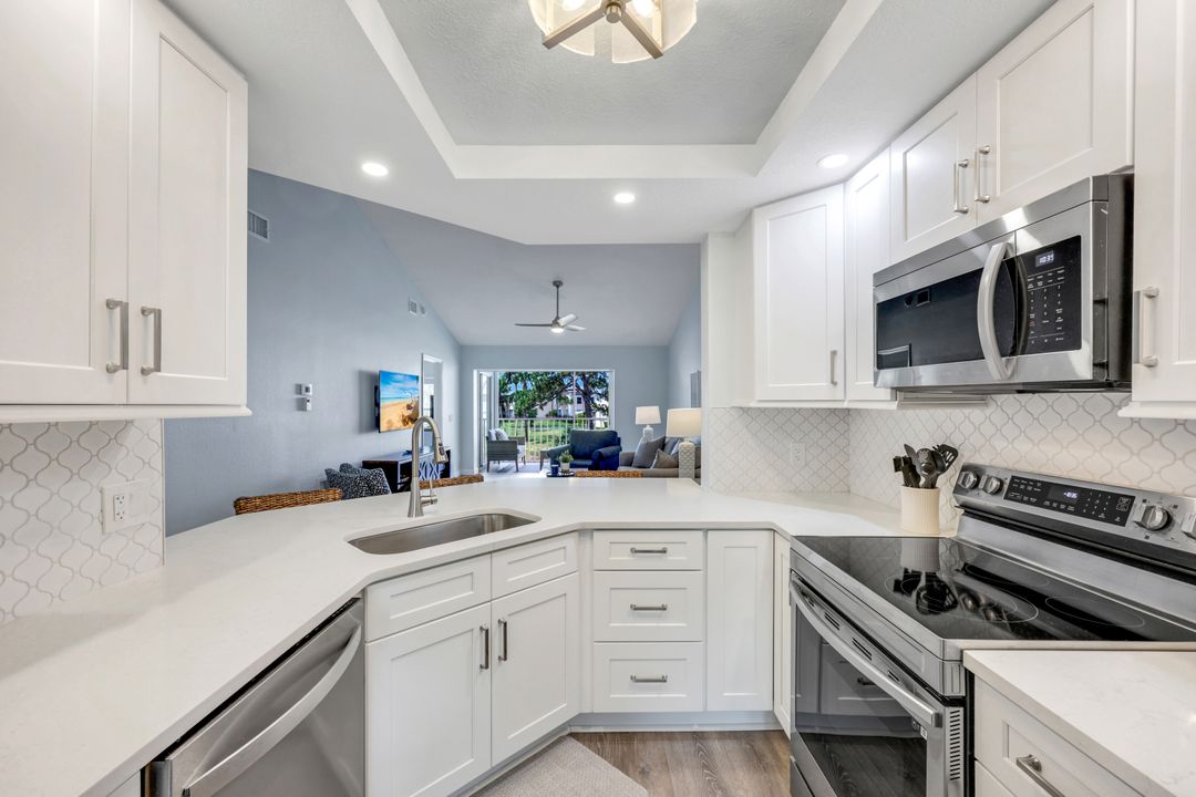 774 Wiggins Lake Dr #203, Naples, FL 34110