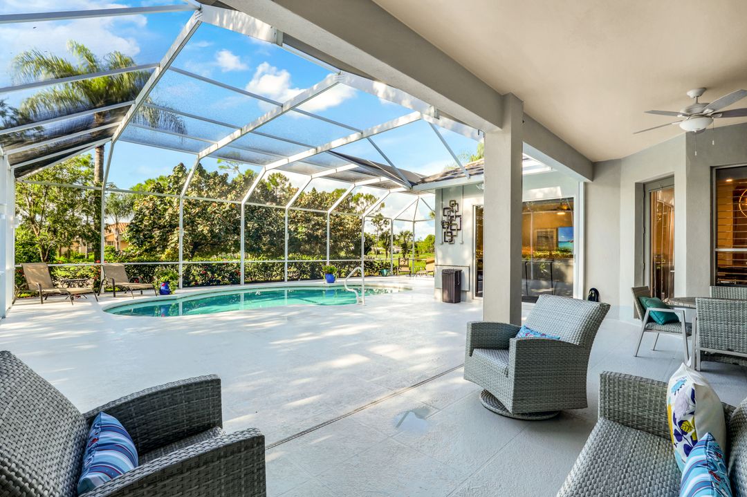 8392 Northhampton Ct, Naples, FL 34120