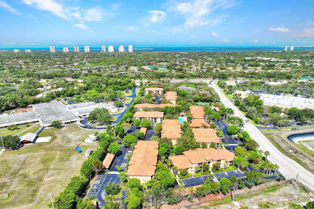 8950 Colonnades Ct E #834, Bonita Springs, FL 34135