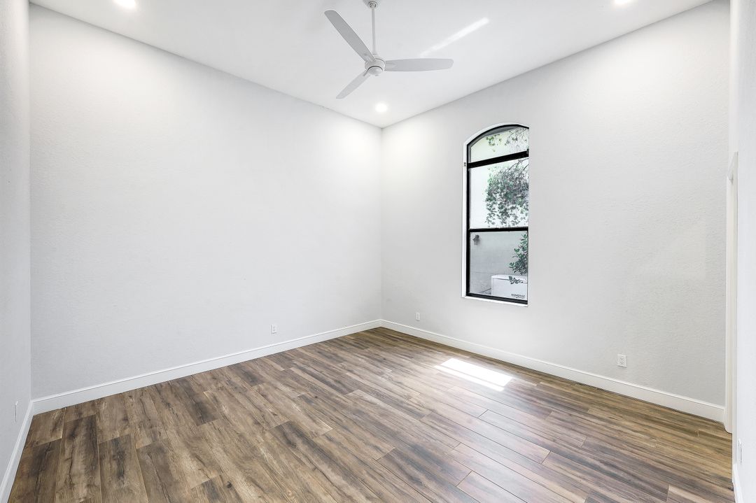 3440 Lakemont Dr, Bonita Springs, FL 34134