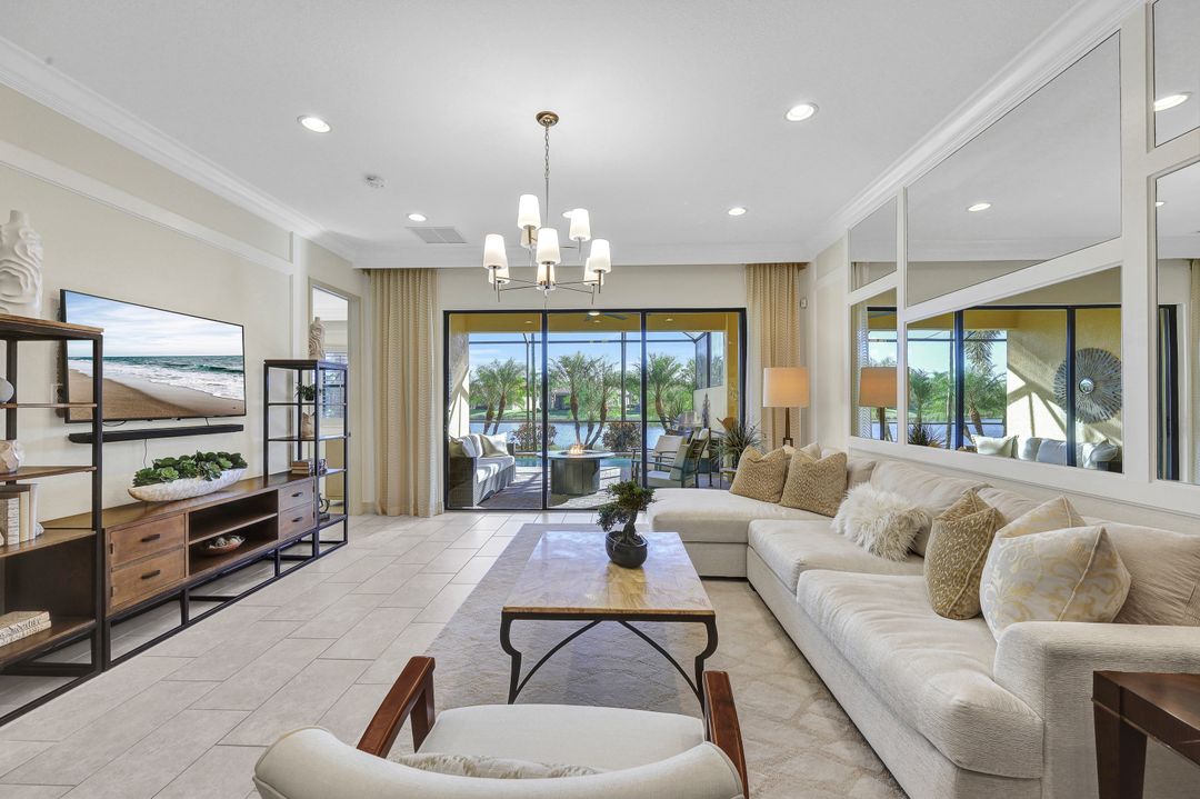 11773 Meadowrun Cir, Fort Myers, FL 33913