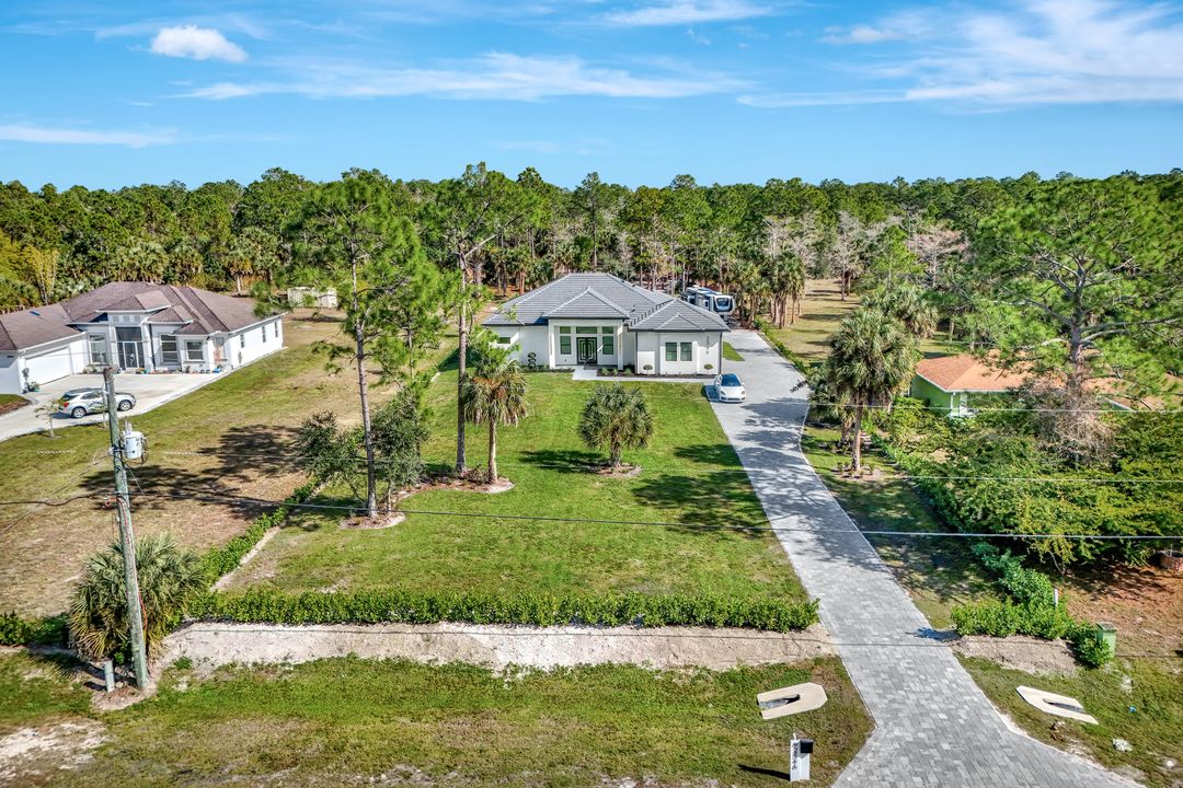 2546 4th St NW, Naples, FL 34120