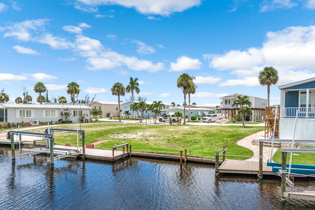 17841 Peppard Dr, Fort Myers Beach, FL 33931