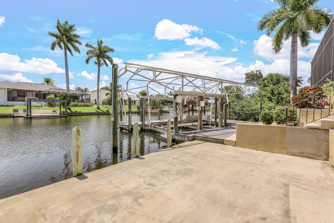 3412 SW 1st Pl, Cape Coral, FL 33914