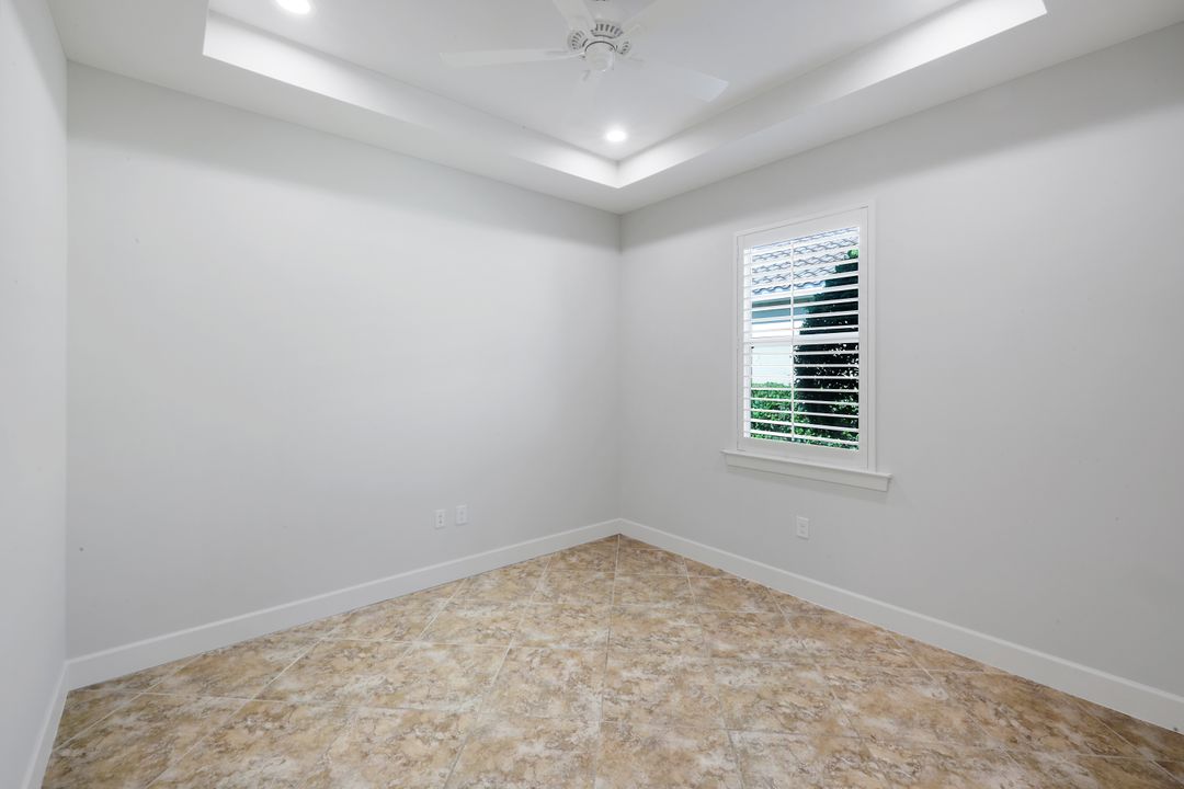 9179 Flint Ct, Naples, FL 34120