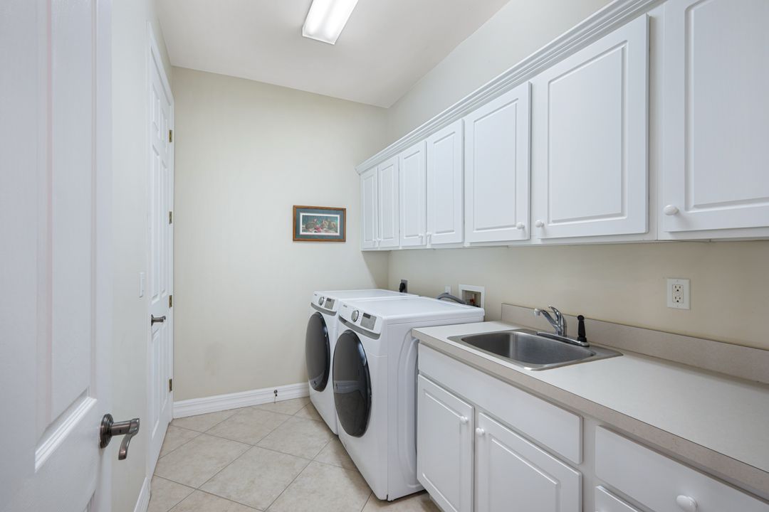 1128 NW 43rd Ave, Cape Coral, FL 33993