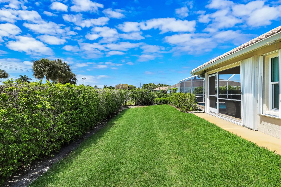 1390 Wayne Ave, Marco Island, FL 34145