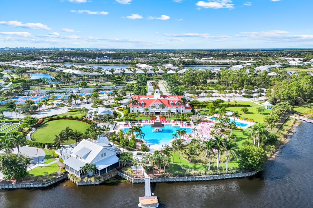 6541 Dominica Dr #201, Naples, FL 34113