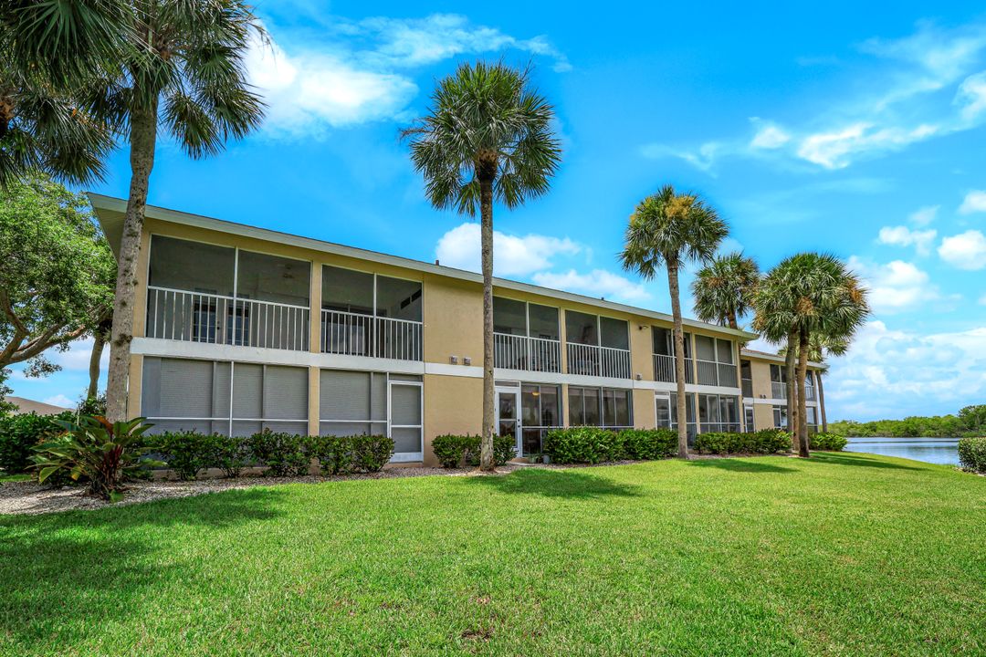 1335 Mainsail Dr #1304, Naples, FL 34114