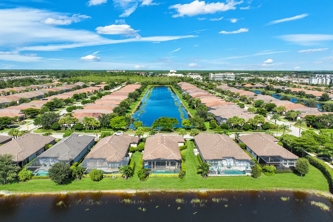8362 Viale Cir, Naples, FL 34114