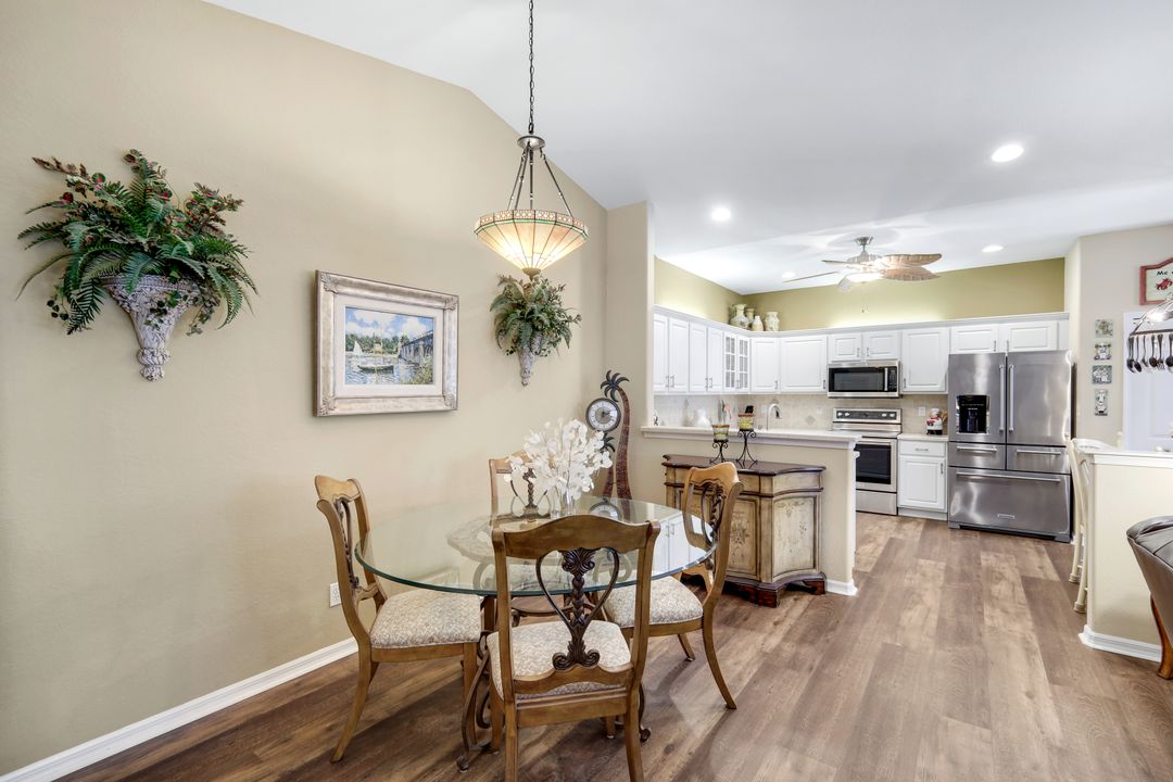 4062 Stow Way, Naples, FL 34116