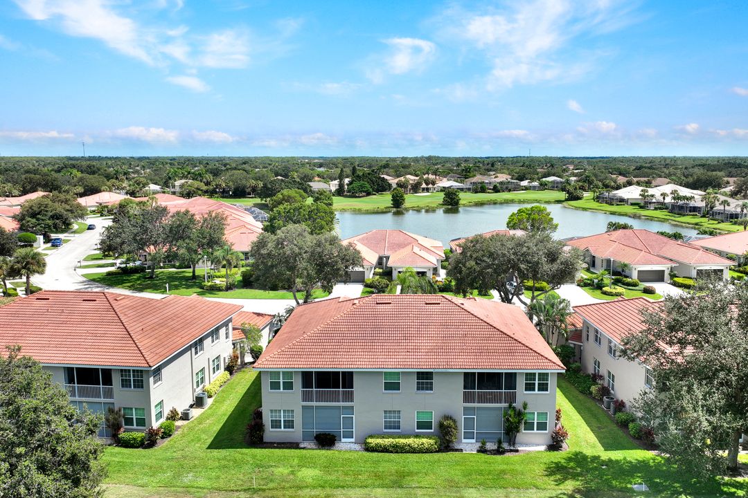 2015 Crestview Way #117, Naples, FL 34119