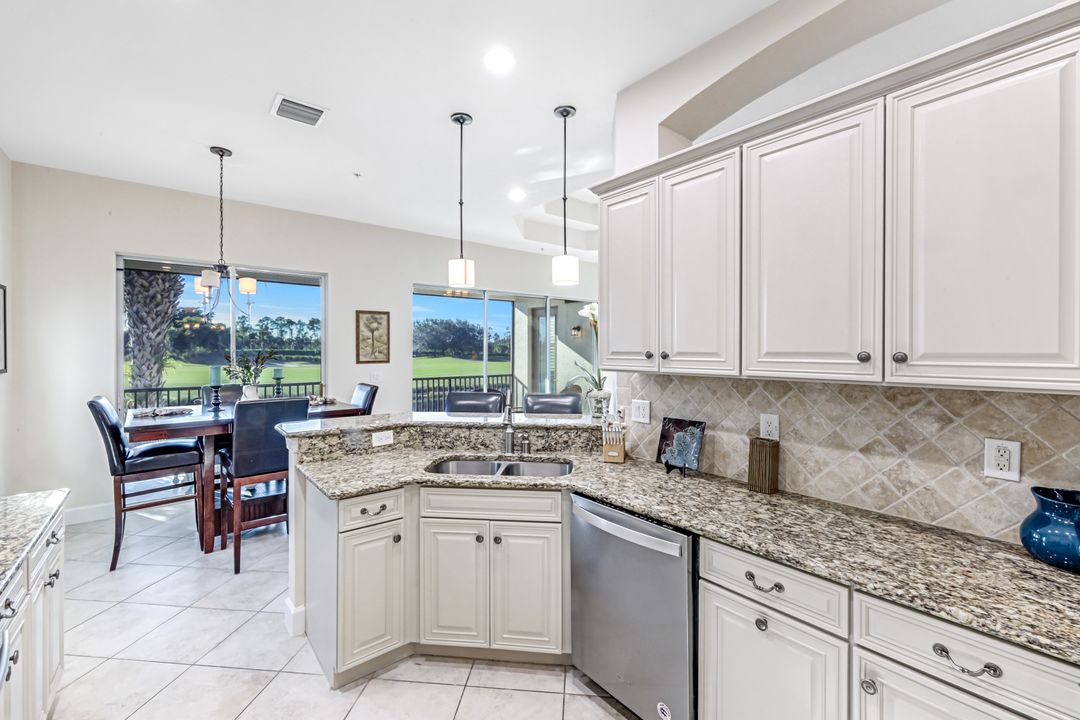 9537 Ironstone Terrace #201, Naples, FL 34120