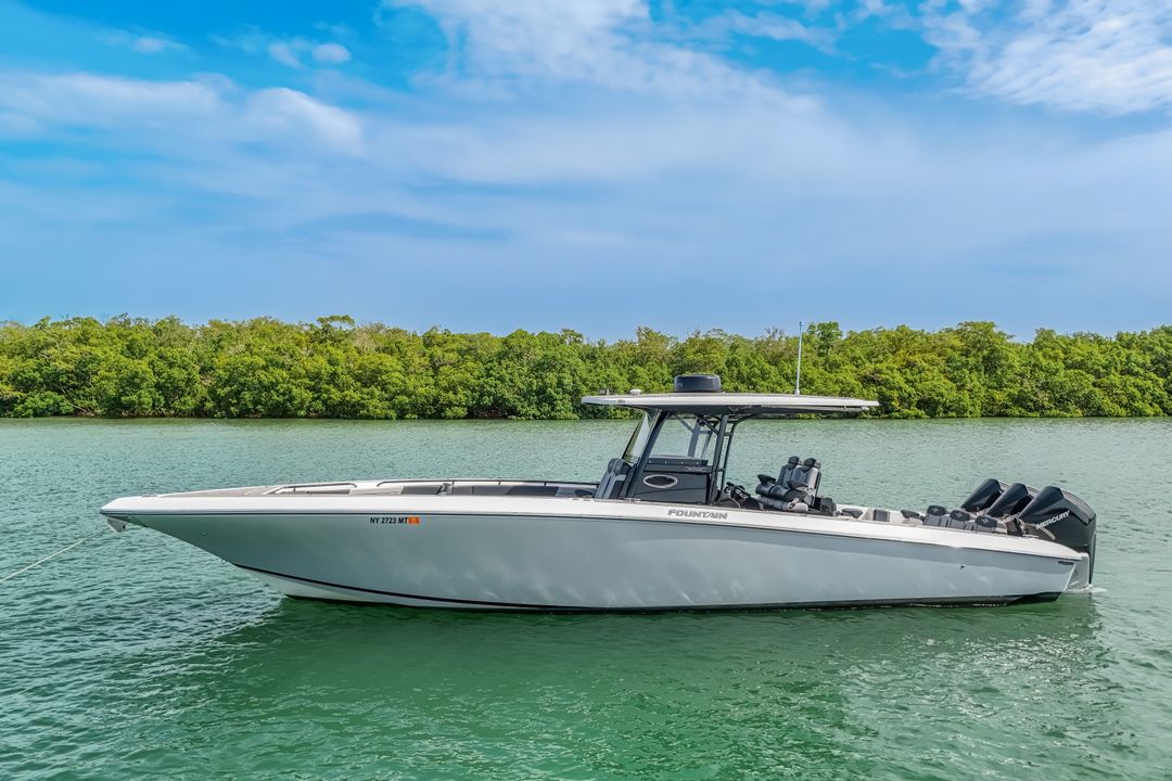 445 Dockside Dr, Naples, FL 34110