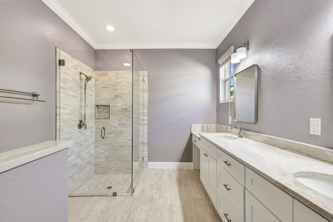 15732 Angelica Dr, Alva, FL 33920