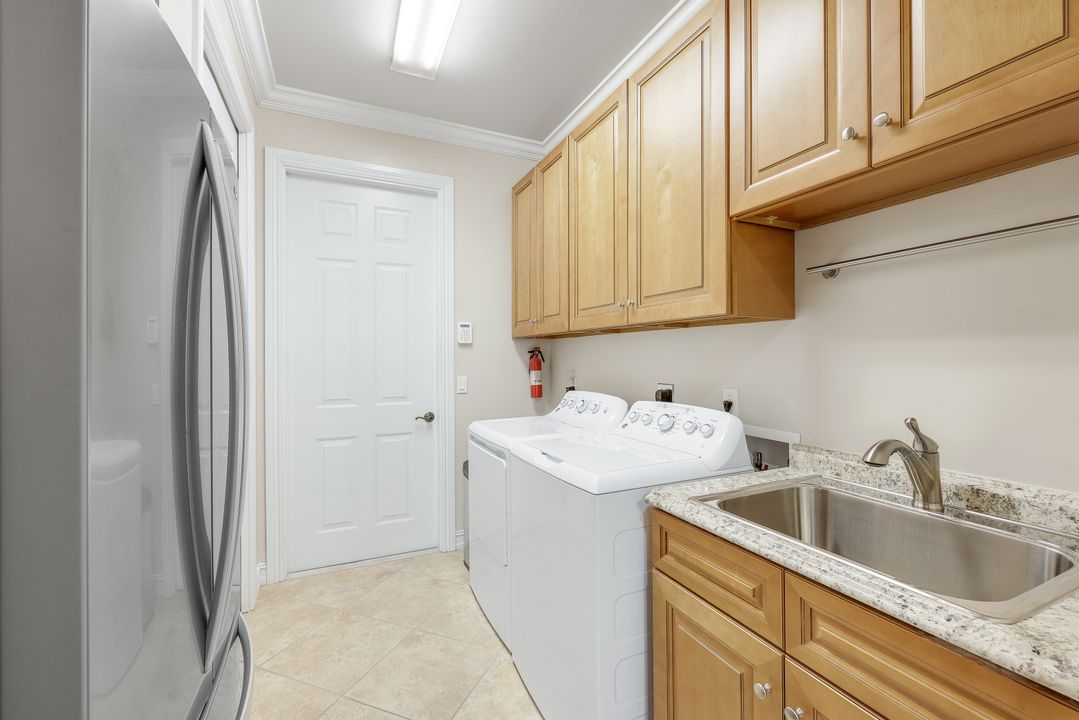 65 Heritage Way, Naples, FL 34110