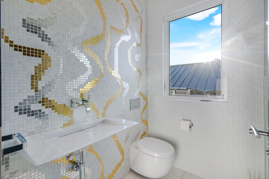 260 Channel Dr, Naples, FL 34108