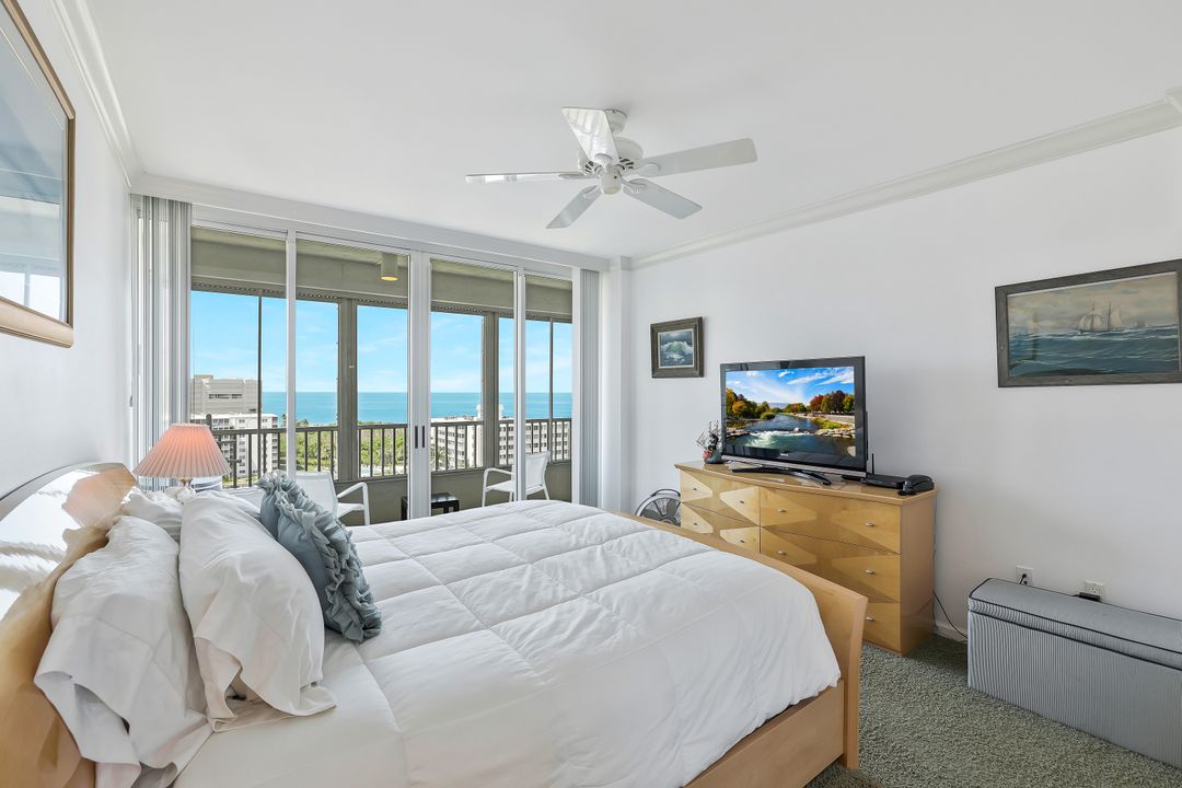 25 Bluebill Ave #1103, Naples, FL 34108